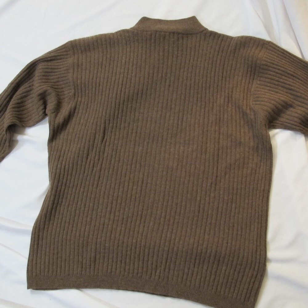 Charter Club brown cashmere sweater L - Picture 3 of 3